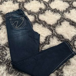 Vanity Skinny jeans super cute size 32/33